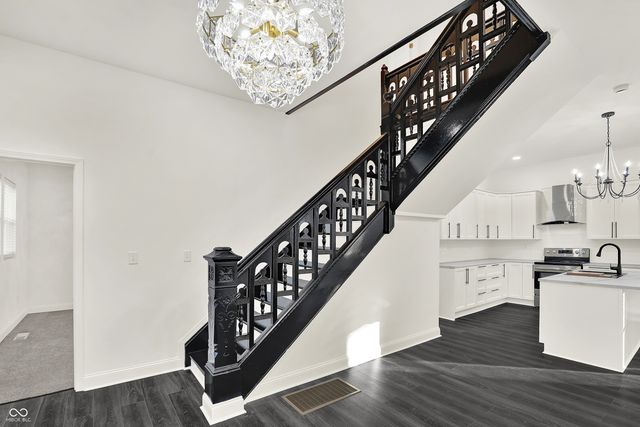 715 S Anderson Street, Elwood, IN 46036