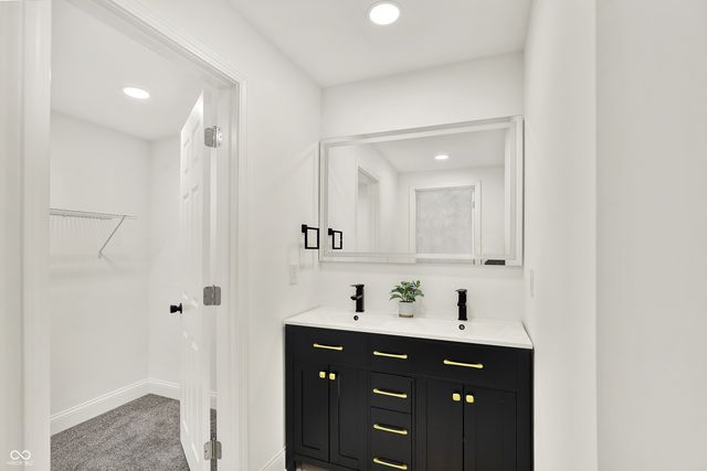 715 S Anderson Street, Elwood, IN 46036