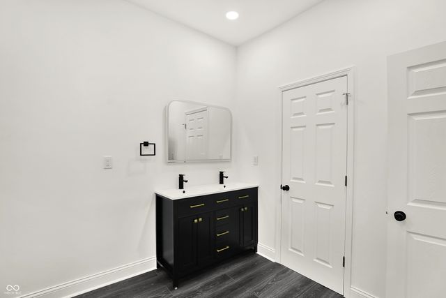 715 S Anderson Street, Elwood, IN 46036