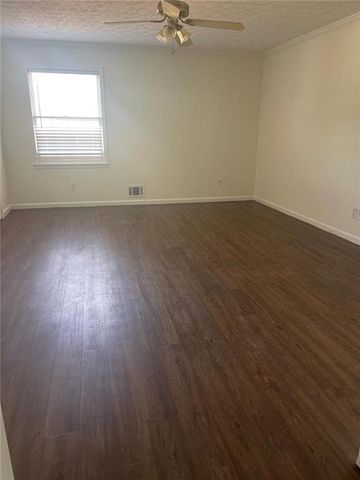 2717 Buford Highway, Cumming, GA 30041