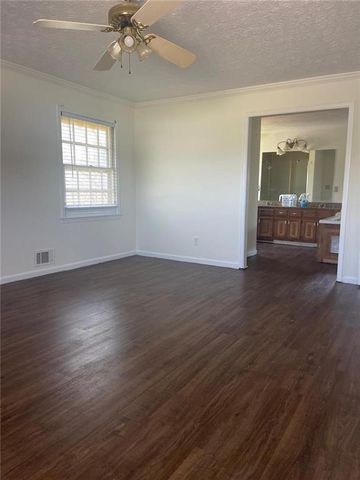 2717 Buford Highway, Cumming, GA 30041