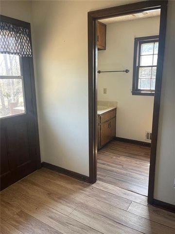 2717 Buford Highway, Cumming, GA 30041