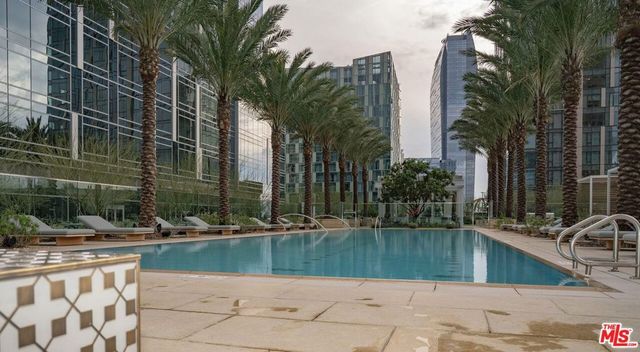 877 Francisco Street 1625, Los Angeles, CA 90017