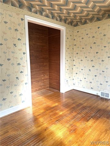 102 Harrison Avenue, Tonawanda, NY 14223