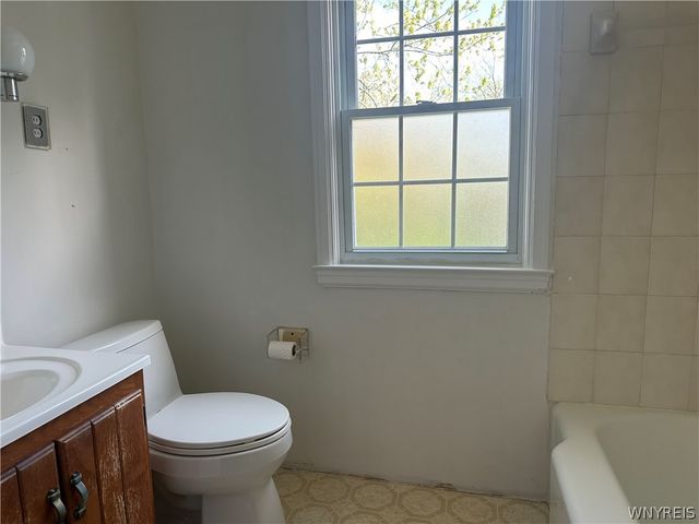 102 Harrison Avenue, Tonawanda, NY 14223
