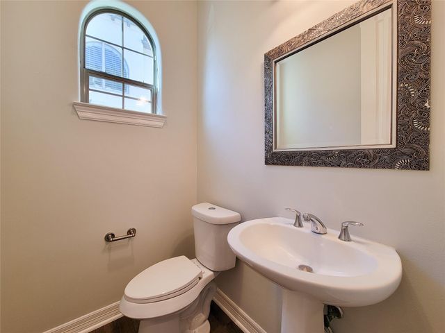 2416 La Branch Street, Houston, TX 77004