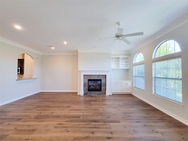 2416 La Branch Street, Houston, TX 77004