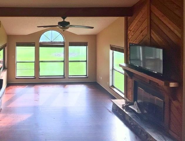 571 Pelican Street, Magnolia, TX 77355