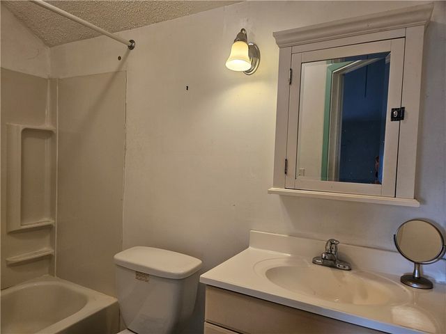 9164 State Route 5 And 20, West Bloomfield, NY 14469