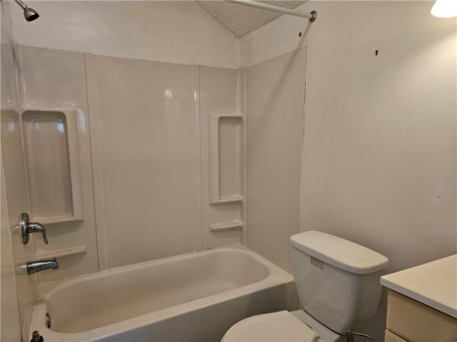 9164 State Route 5 And 20, West Bloomfield, NY 14469