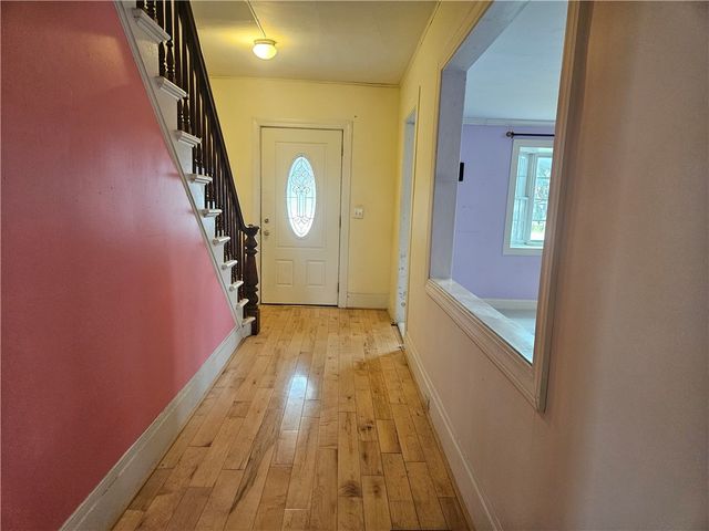 9164 State Route 5 And 20, West Bloomfield, NY 14469