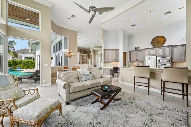 8651 SE Somerset Island Way, Jupiter, FL 33458