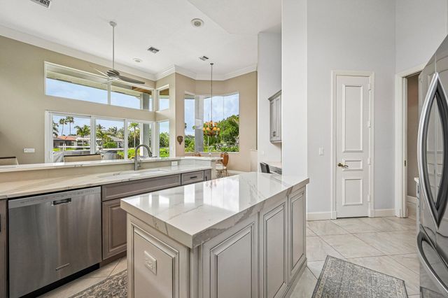 8651 SE Somerset Island Way, Jupiter, FL 33458
