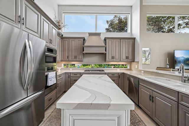 8651 SE Somerset Island Way, Jupiter, FL 33458