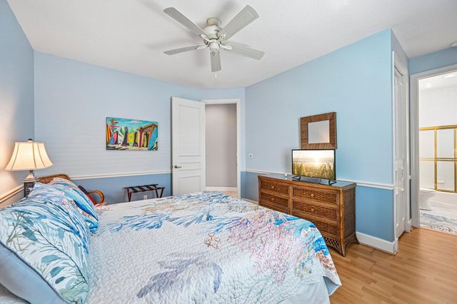 8651 SE Somerset Island Way, Jupiter, FL 33458