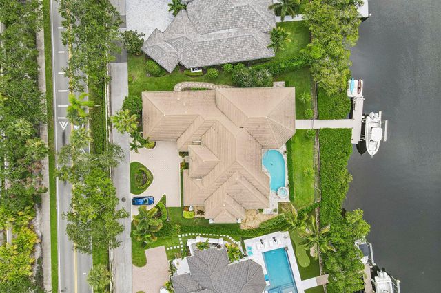 8651 SE Somerset Island Way, Jupiter, FL 33458
