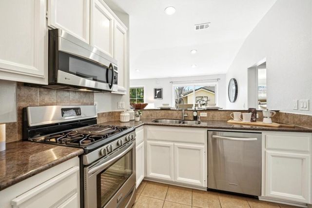 327 Oleander Drive, San Jose, CA 95123