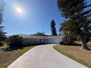 1902 SE GENA Road, Port St. Lucie, Port St Lucie, FL 34952