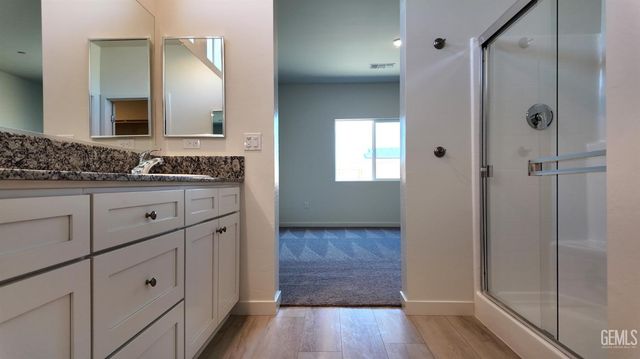 1424 Levin Street, Bakersfield, CA 93307