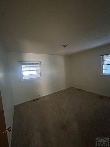 1713 Garwood Dr, Pueblo, CO 81005