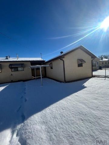 1713 Garwood Dr, Pueblo, CO 81005