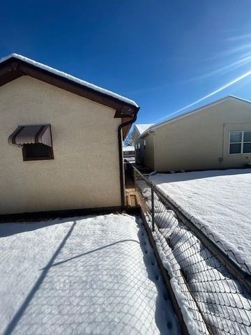 1713 Garwood Dr, Pueblo, CO 81005