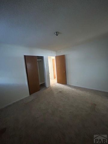 1713 Garwood Dr, Pueblo, CO 81005