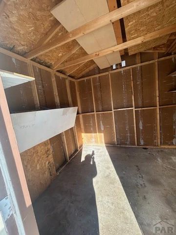 1713 Garwood Dr, Pueblo, CO 81005