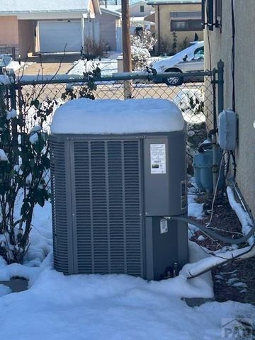 1713 Garwood Dr, Pueblo, CO 81005