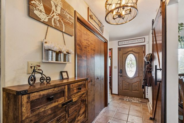 1934 Philip Drive, Dixon, IL 61021