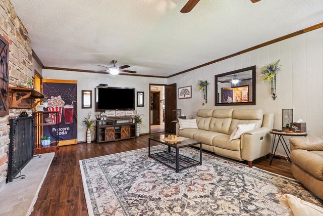 1934 Philip Drive, Dixon, IL 61021