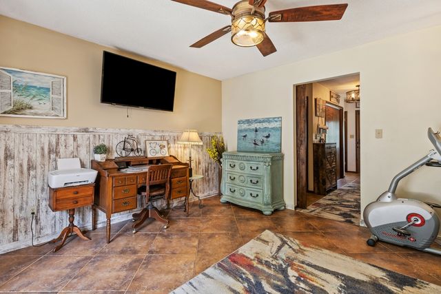 1934 Philip Drive, Dixon, IL 61021