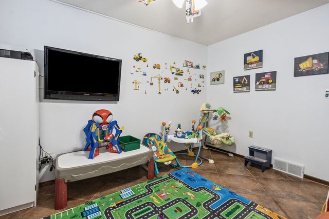 1934 Philip Drive, Dixon, IL 61021