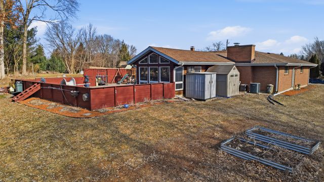 1934 Philip Drive, Dixon, IL 61021