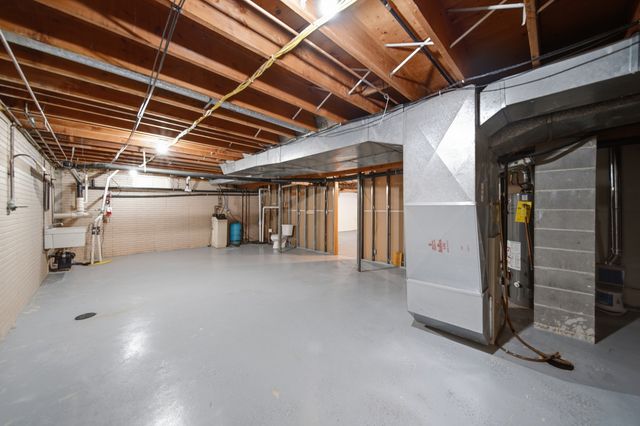 1934 Philip Drive, Dixon, IL 61021