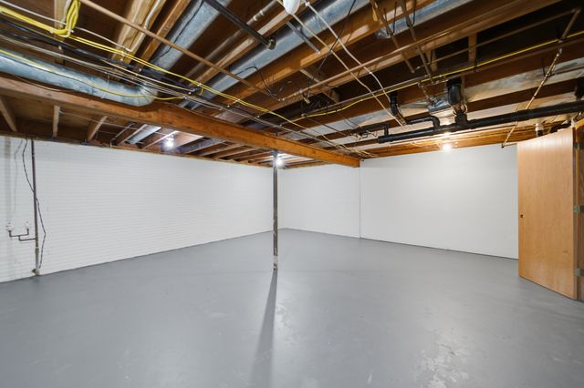 1934 Philip Drive, Dixon, IL 61021