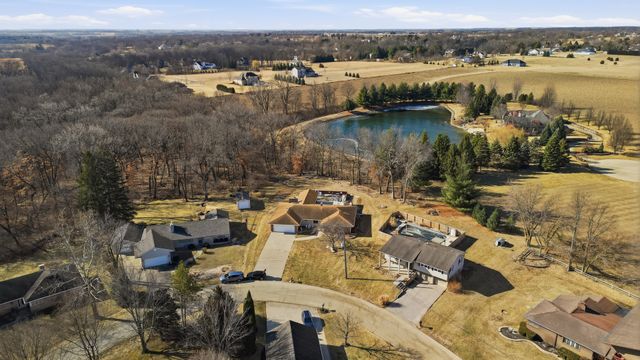 1934 Philip Drive, Dixon, IL 61021