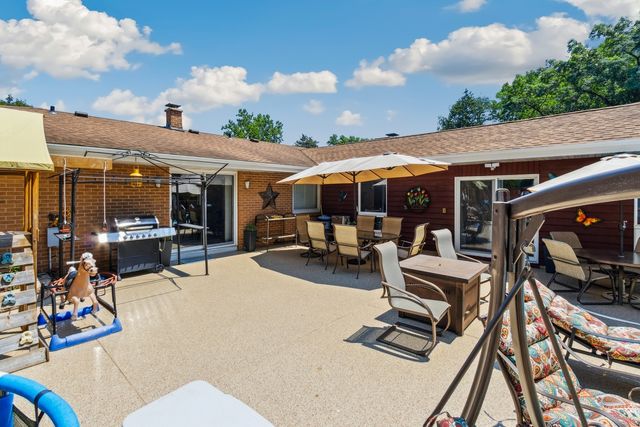 1934 Philip Drive, Dixon, IL 61021