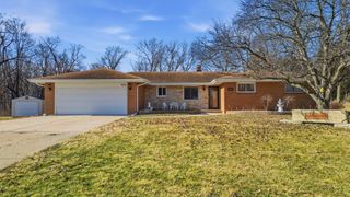 1934 Philip Drive, Dixon, IL 61021