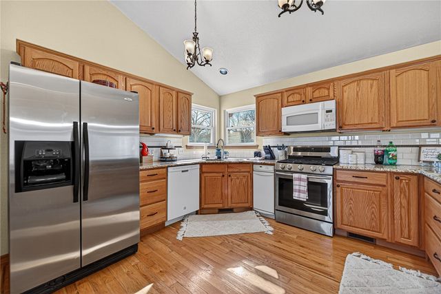 15086 Fielding Road, Gravette, AR 72736