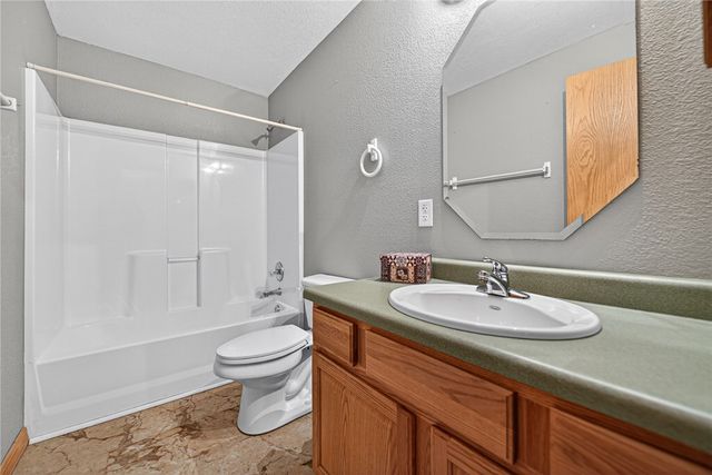 15086 Fielding Road, Gravette, AR 72736