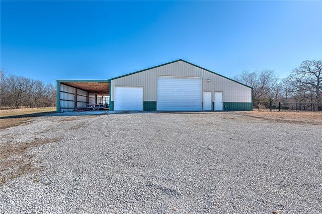 15086 Fielding Road, Gravette, AR 72736