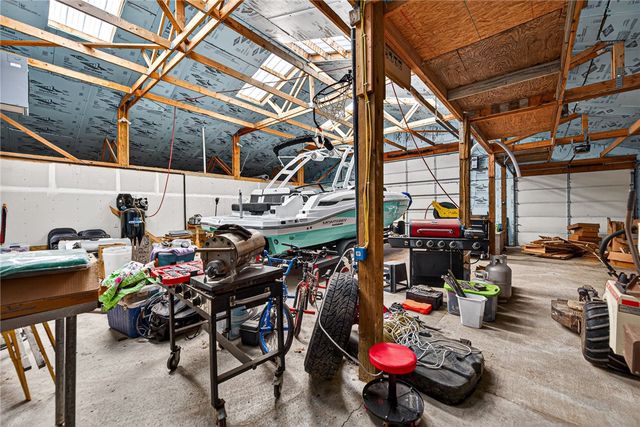 15086 Fielding Road, Gravette, AR 72736