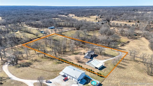 15086 Fielding Road, Gravette, AR 72736
