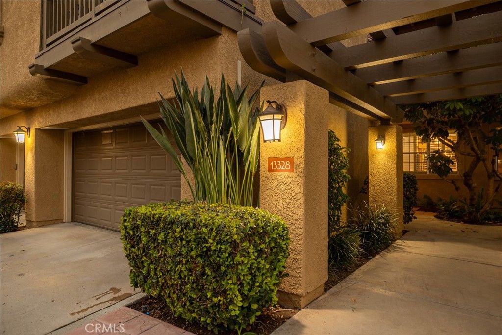 13328 Savanna, Tustin, CA 92782