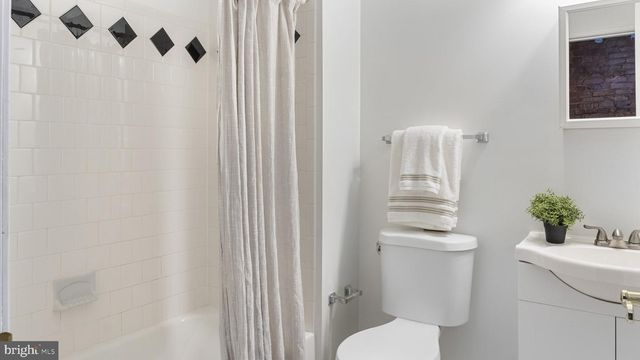 520 W 27TH ST W, Baltimore, MD 21211