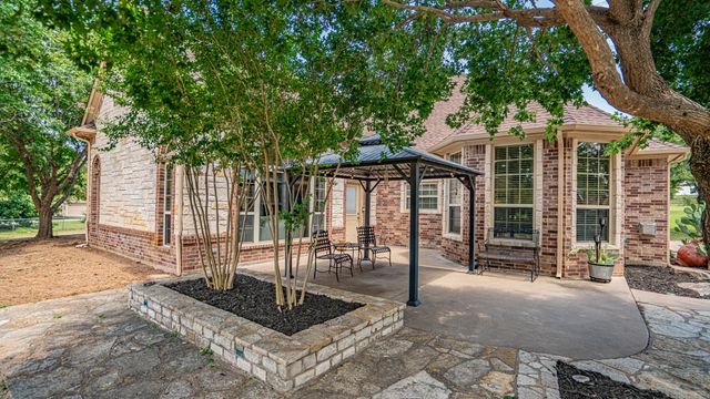 101 Windsong Lane, Tolar, TX 76476
