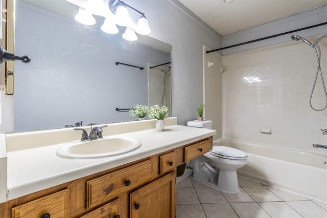 4837 Thistledown Drive, Fort Worth, TX 76137