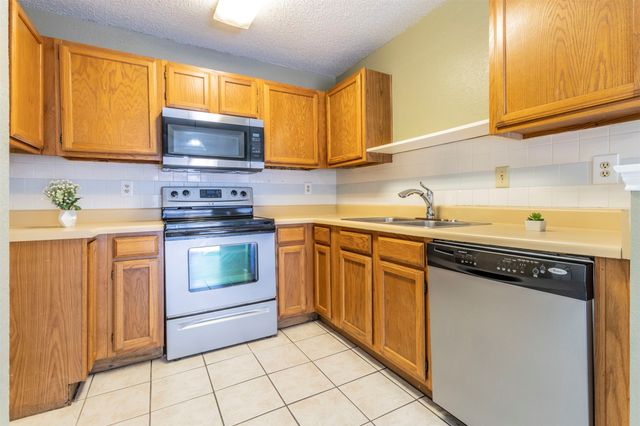 4837 Thistledown Drive, Fort Worth, TX 76137