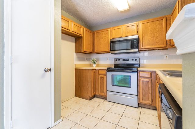 4837 Thistledown Drive, Fort Worth, TX 76137